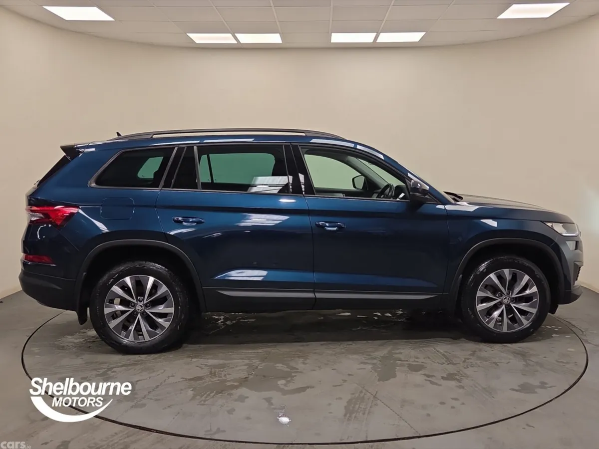 Skoda Kodiaq Estate, Petrol, 2023, Blue