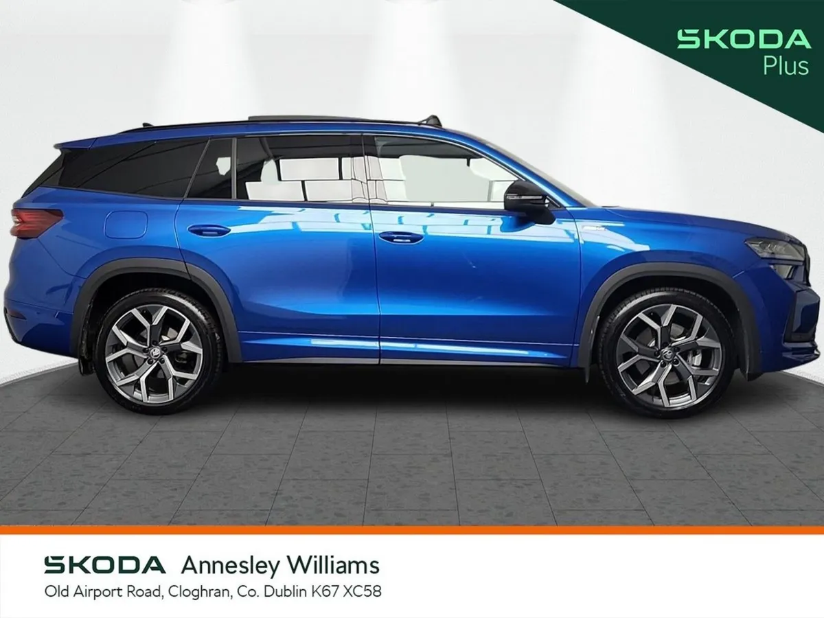 Skoda Kodiaq SUV, Petrol Plug-in Hybrid, 2026, Blue