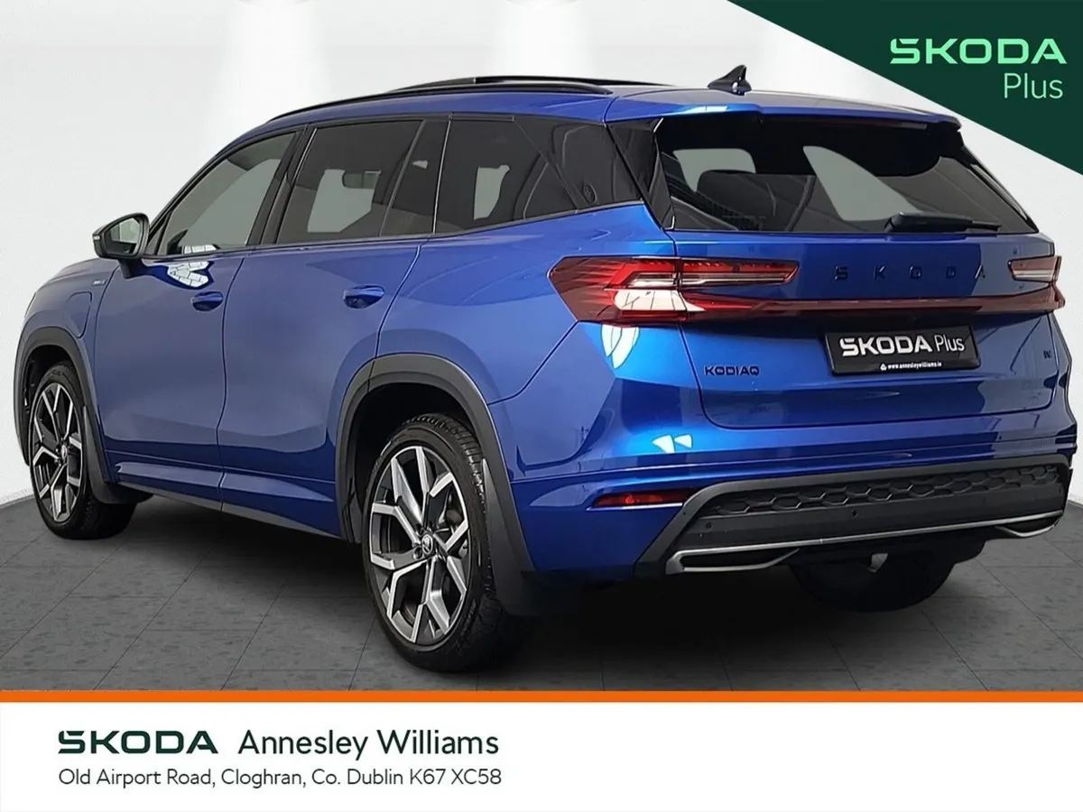 Skoda Kodiaq SUV, Petrol Plug-in Hybrid, 2026, Blue