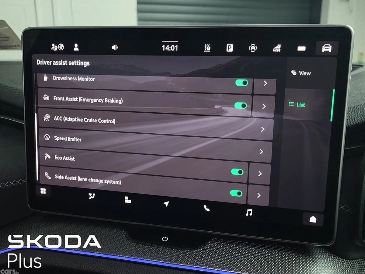 Skoda Kodiaq SUV, Petrol Plug-in Hybrid, 2026, Blue