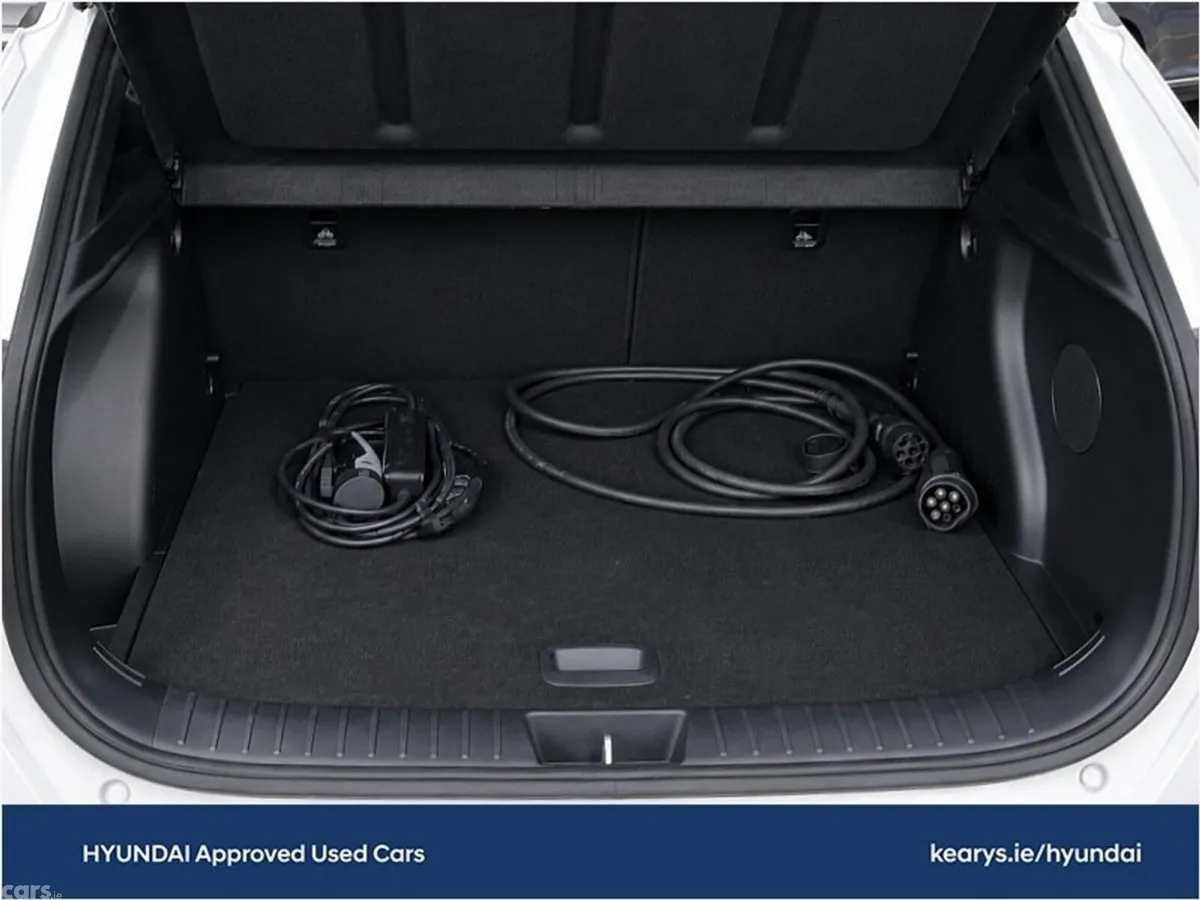 Hyundai KONA SUV, Electric, 2025, White