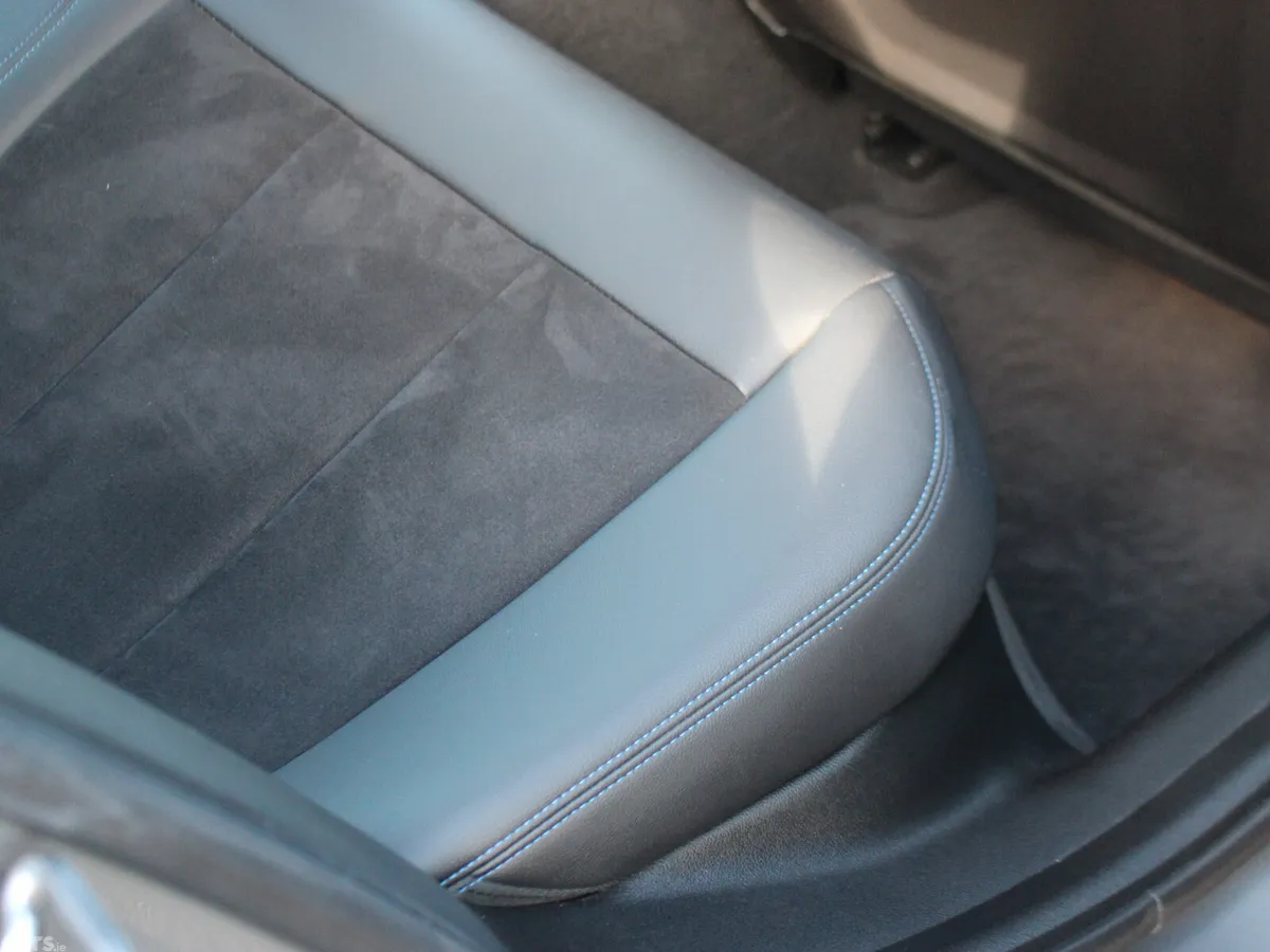BMW 3-Series Saloon, Petrol Hybrid, 2024, Grey