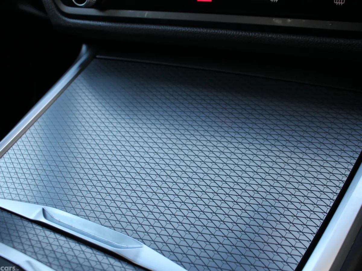 BMW 3-Series Saloon, Petrol Hybrid, 2024, Grey