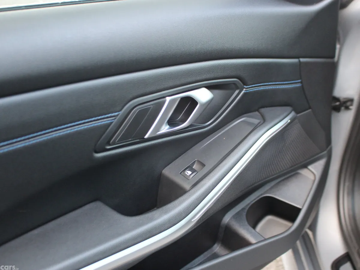 BMW 3-Series Saloon, Petrol Hybrid, 2024, Grey
