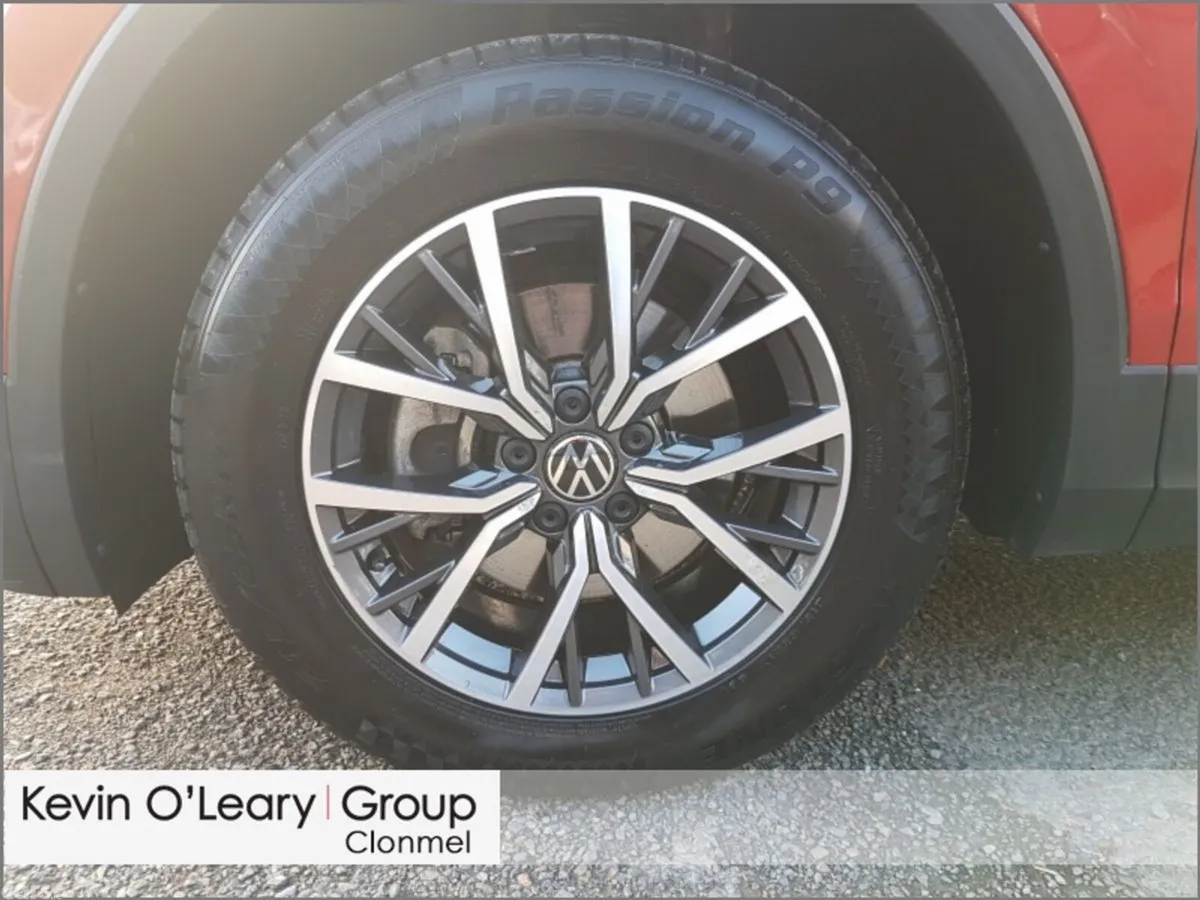 Volkswagen Tiguan SUV, Diesel, 2022, Red