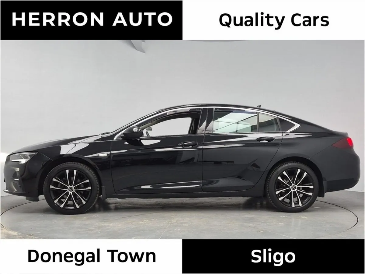 Opel Insignia Hatchback, Diesel, 2022, Black
