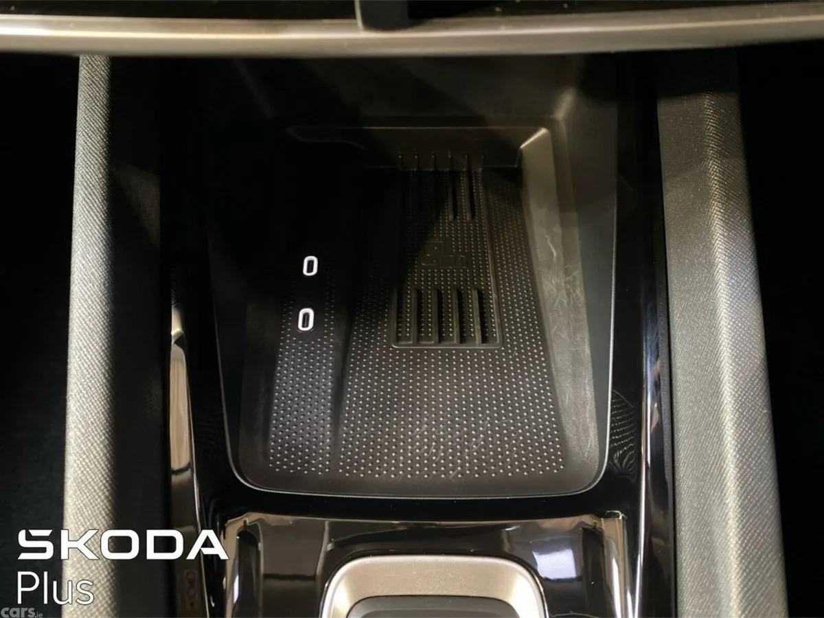 Skoda Octavia Saloon, Diesel, 2026, Blue