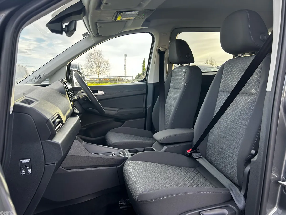 Ford Tourneo Connect MPV, Diesel, 2025, Grey