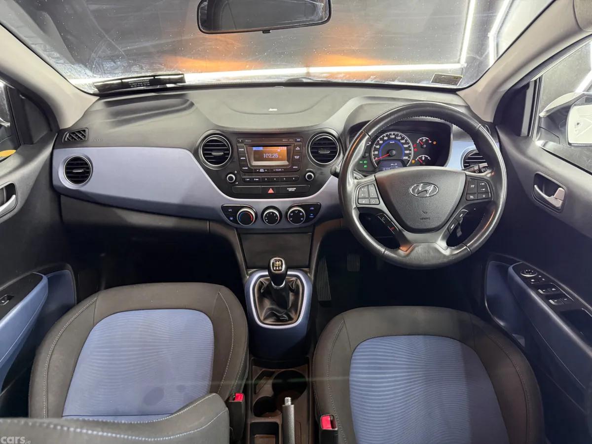 Hyundai i10 Hatchback, Petrol, 2017, White