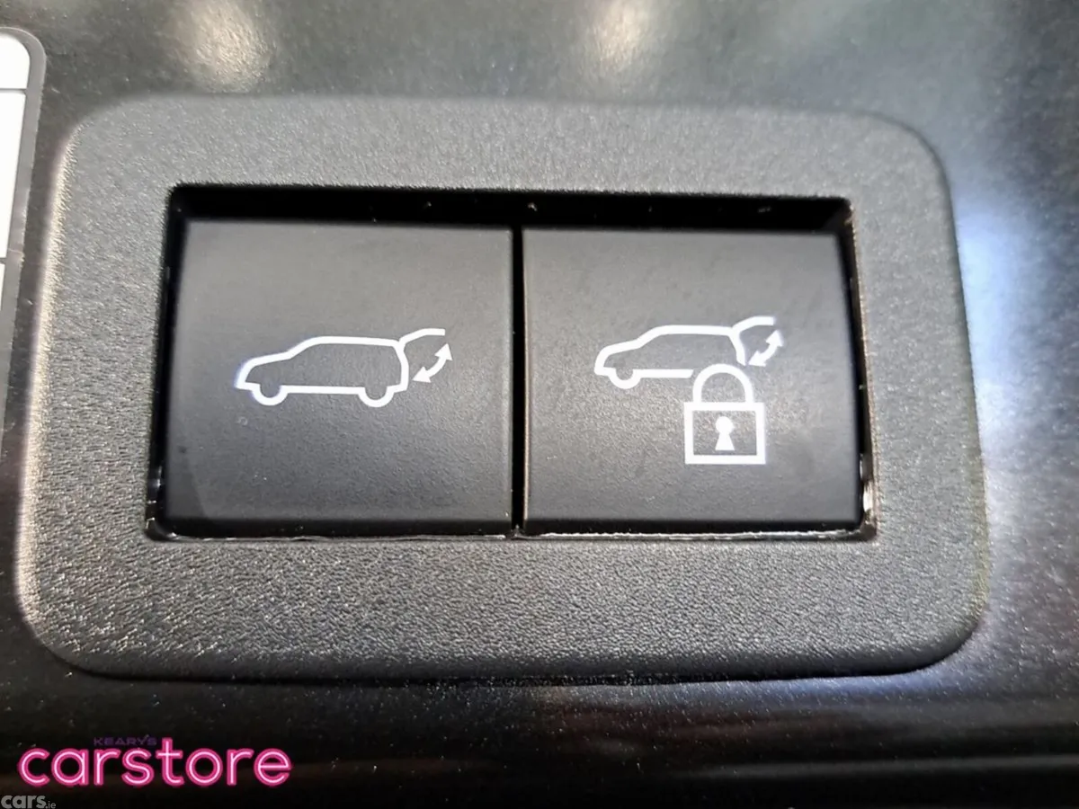 Toyota Yaris Cross MPV, Petrol Hybrid, 2023, Black