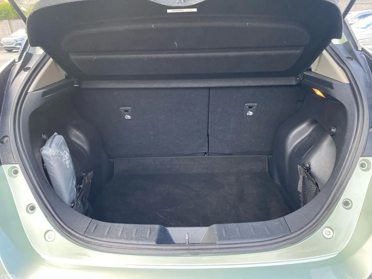 Nissan Leaf Hatchback, Electric, 2018, Grey