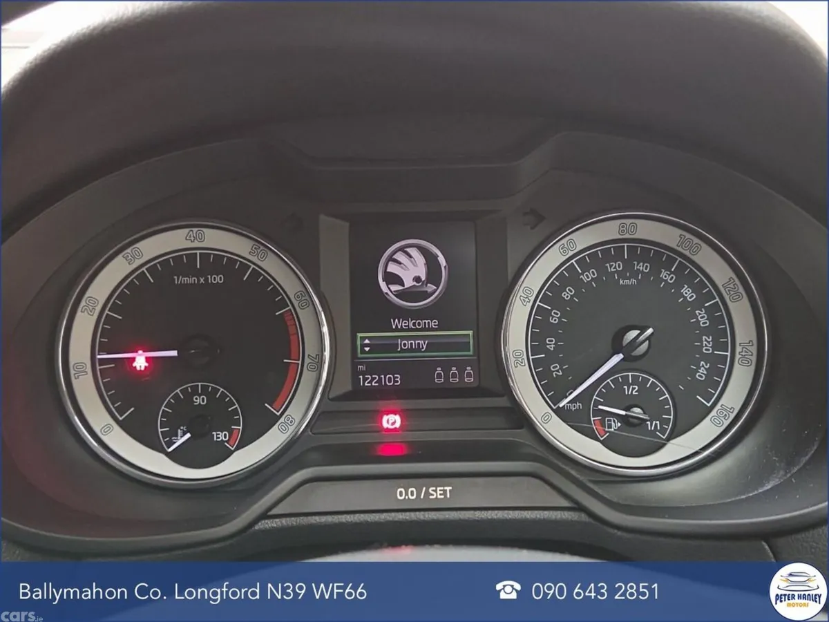 Skoda Octavia Hatchback, Petrol, 2018, Red