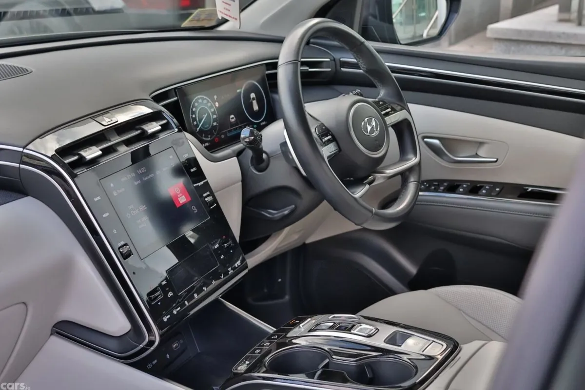 Hyundai Tucson SUV, Petrol Plug-in Hybrid, 2023, Grey