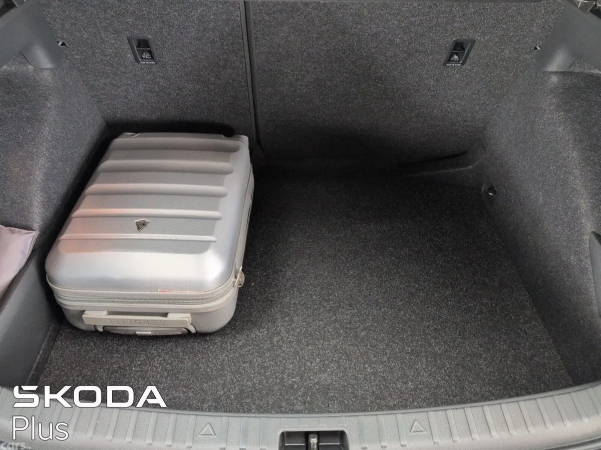 Skoda Scala Hatchback, Petrol, 2025, Grey