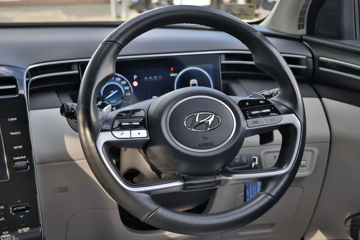 Hyundai Tucson SUV, Petrol Plug-in Hybrid, 2023, Grey