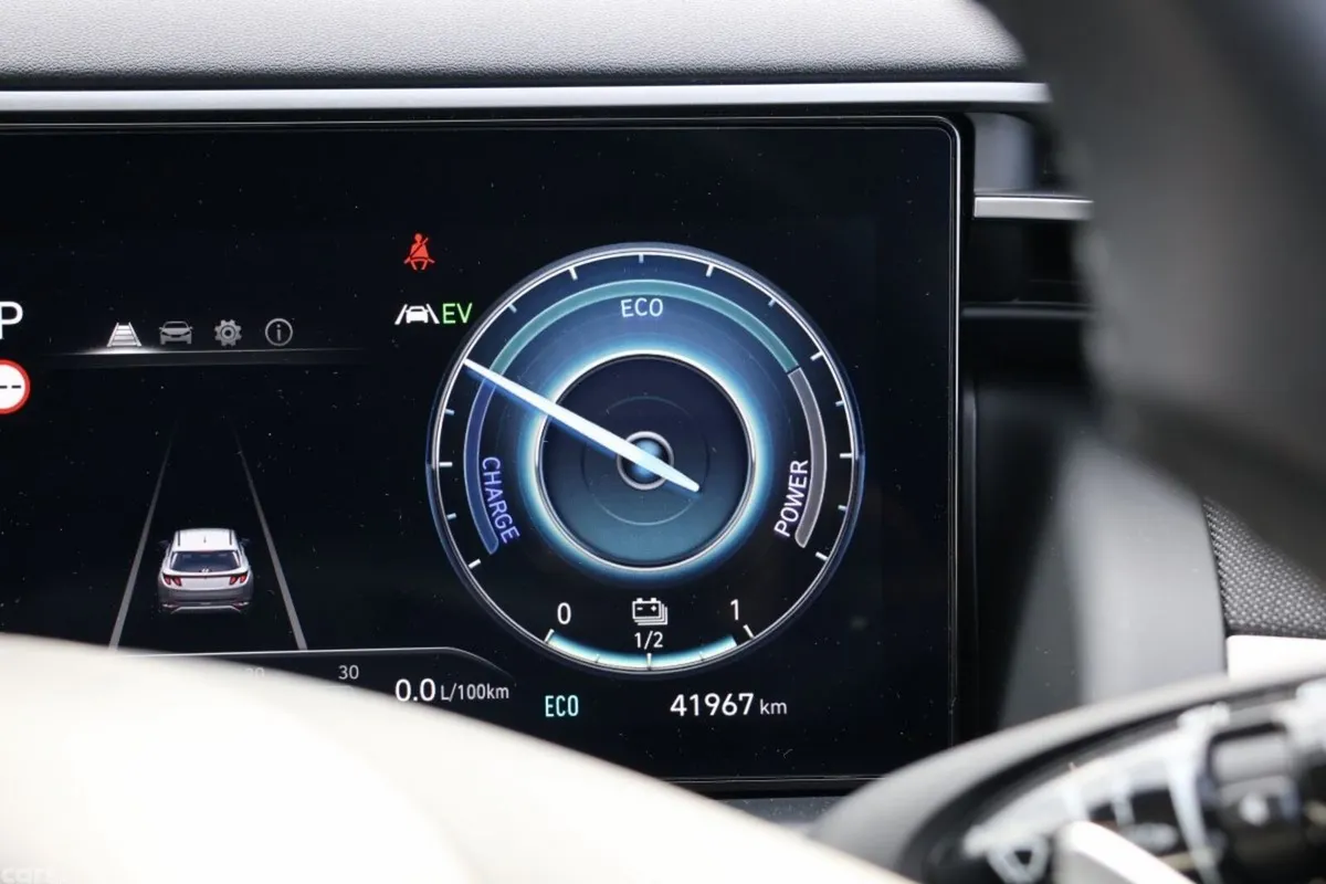 Hyundai Tucson SUV, Petrol Plug-in Hybrid, 2023, Grey
