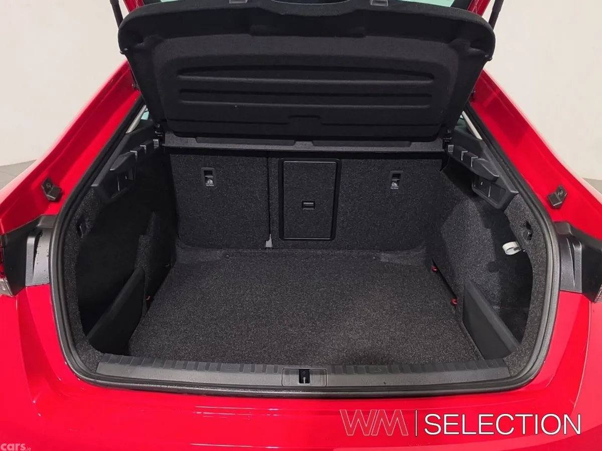 Skoda Octavia Saloon, Diesel, 2026, Red