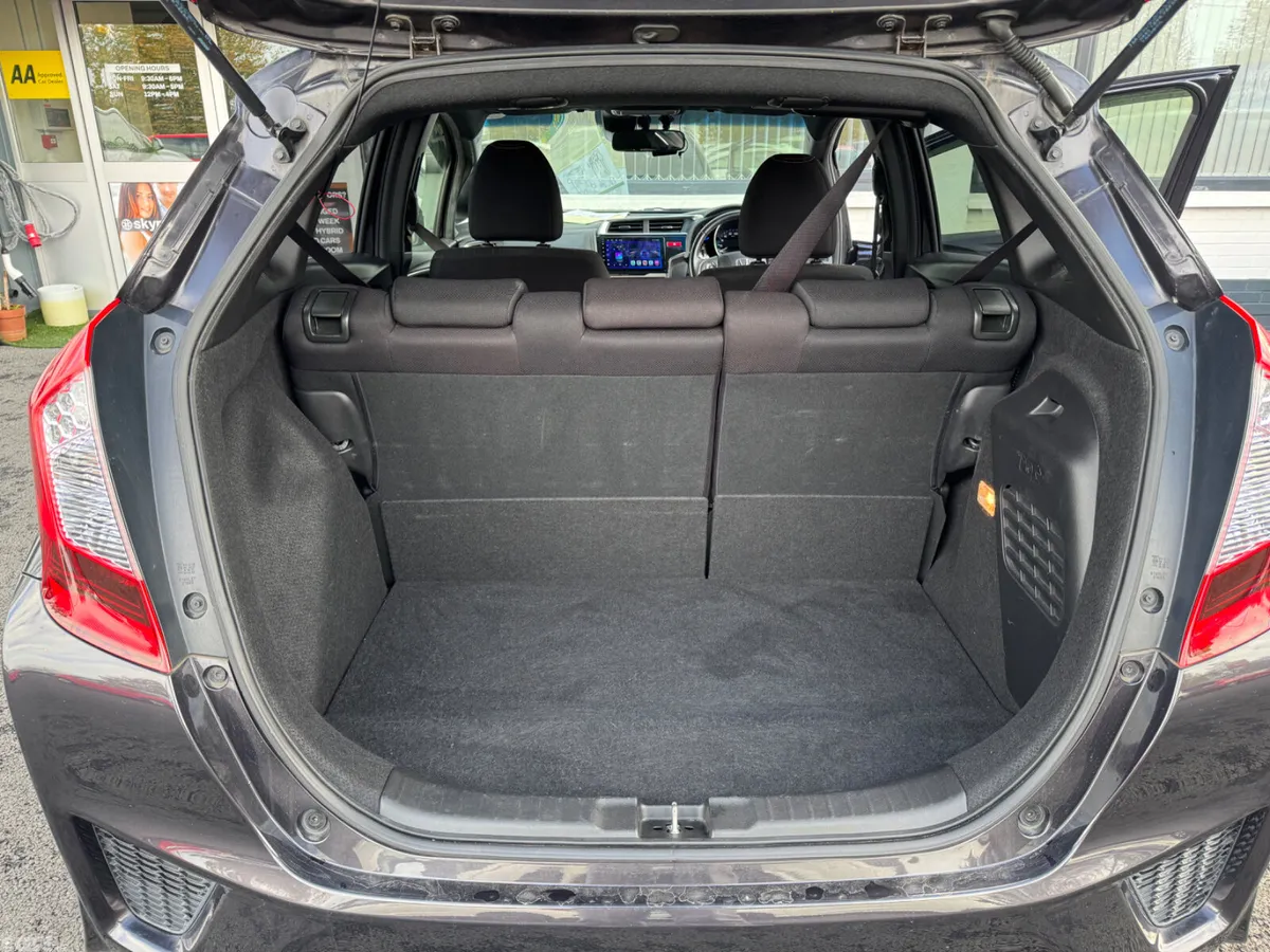 Honda Jazz Hatchback, Petrol Hybrid, 2015, Black