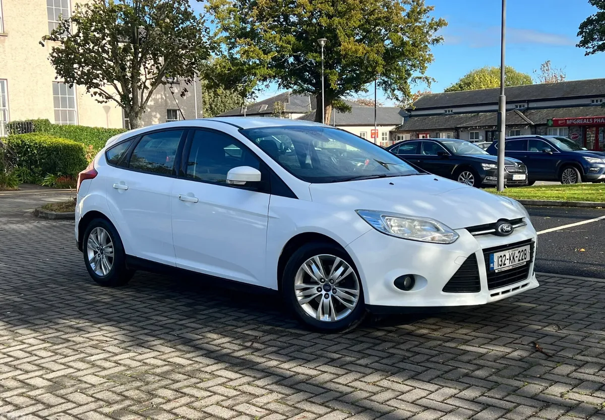 Ford Focus Hatchback, Diesel, 2013, White