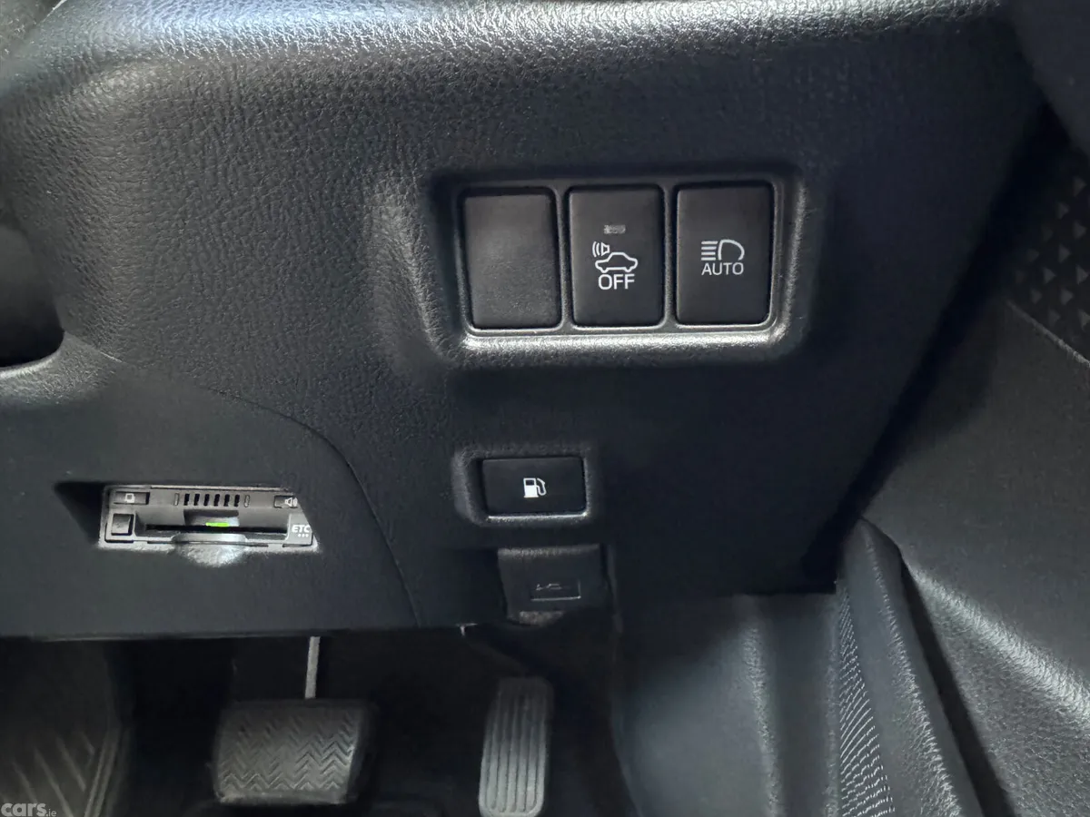 Toyota C-HR Hatchback, Petrol Hybrid, 2019, Red