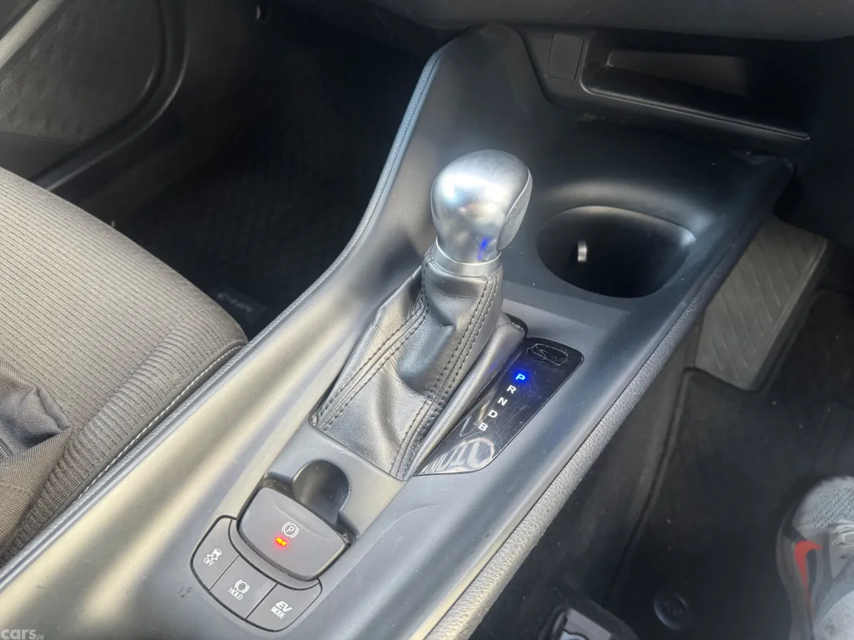Toyota C-HR Hatchback, Petrol Hybrid, 2019, Red