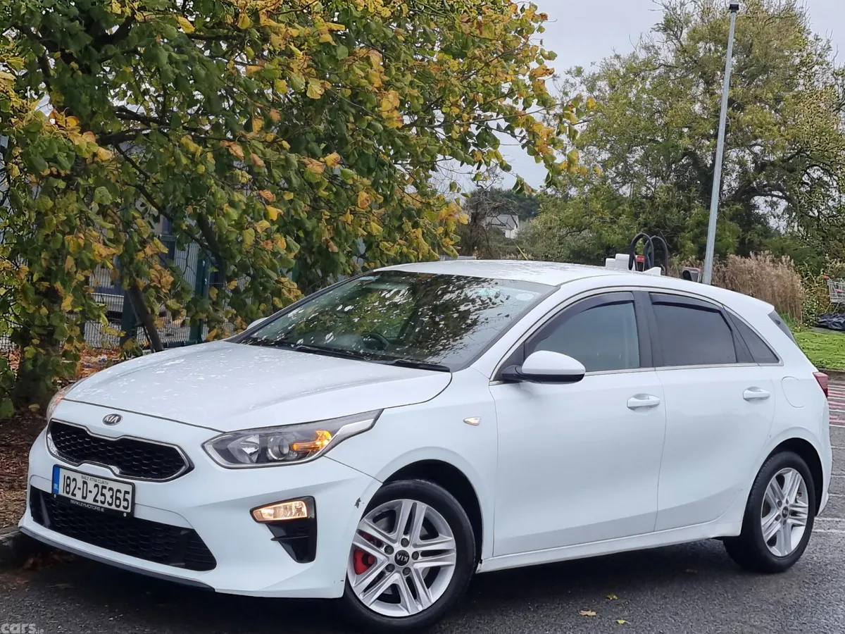 Kia Ceed Hatchback, Petrol, 2018, White