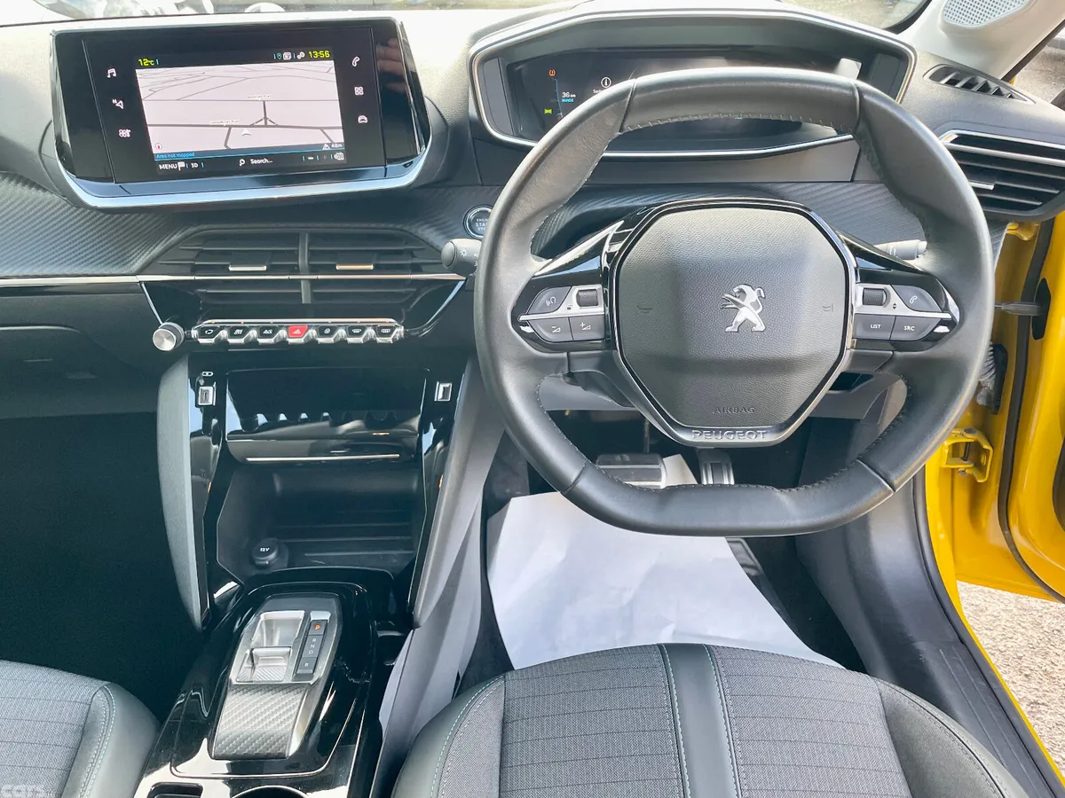 Peugeot 208 Hatchback, Electric, 2023, Yellow