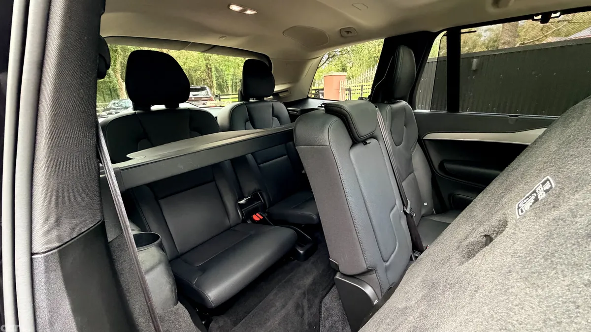 Volvo XC90 SUV, Petrol Plug-in Hybrid, 2023, Black
