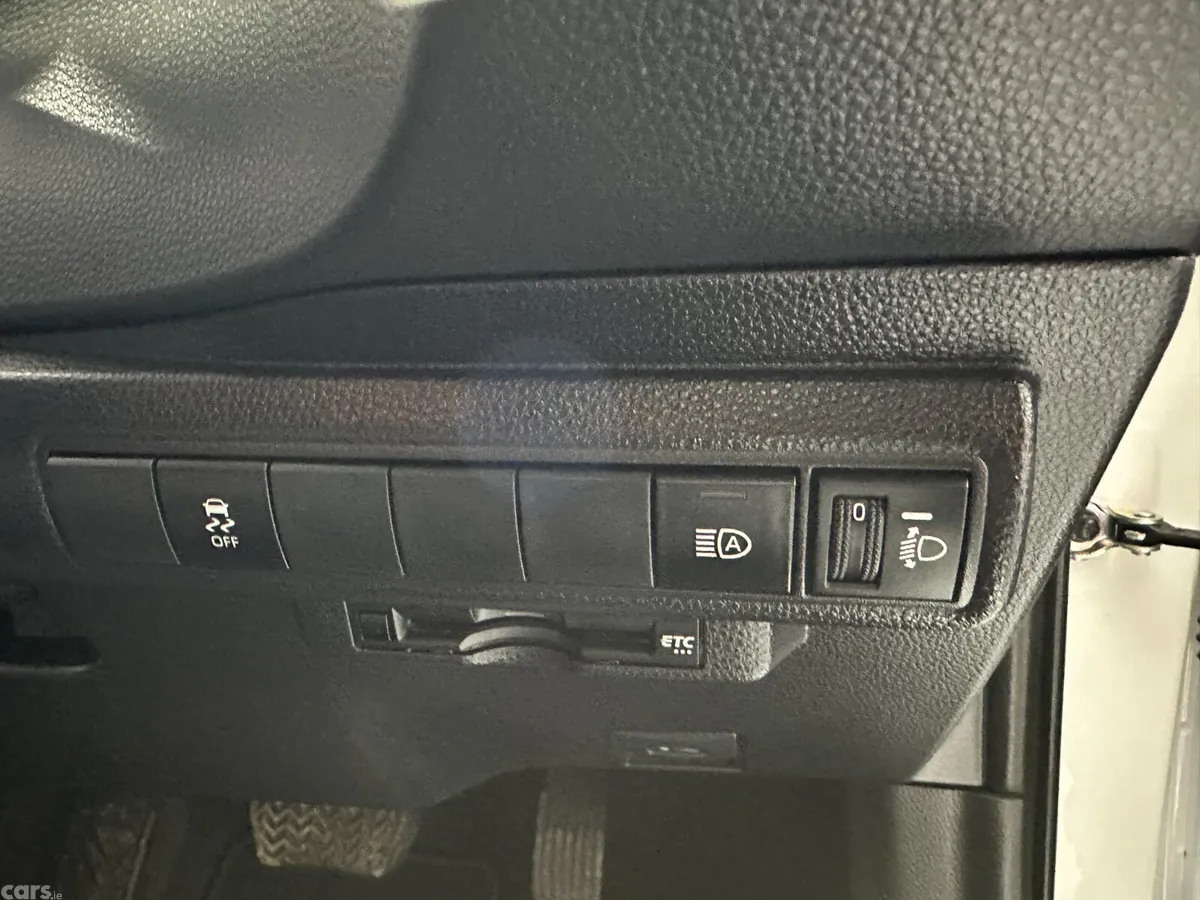 Toyota Corolla Estate, Petrol Hybrid, 2023, White