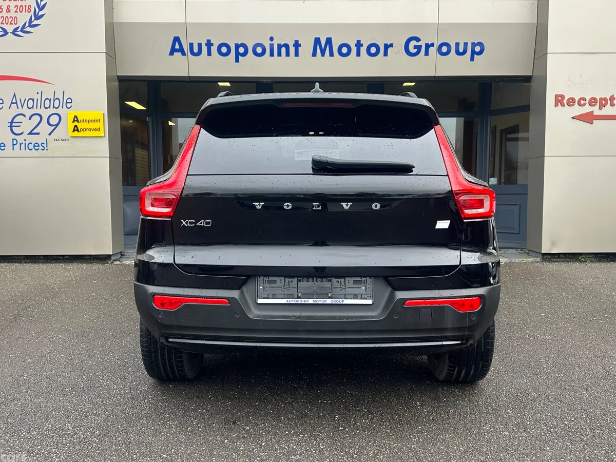Volvo XC40 SUV, Electric, 2023, Black