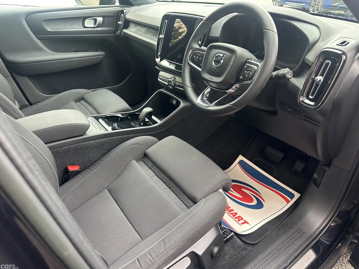 Volvo XC40 SUV, Electric, 2023, Black