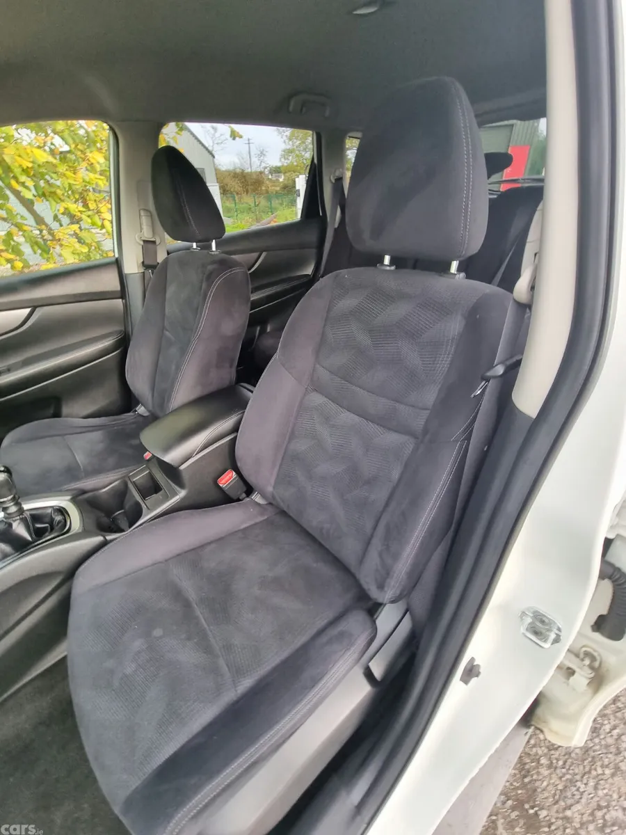 Nissan X-Trail SUV, Petrol, 2017, White