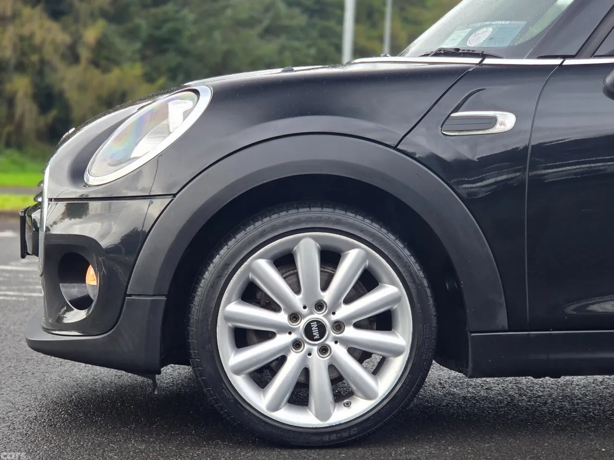 Mini Cooper Hatchback, Diesel, 2015, Black