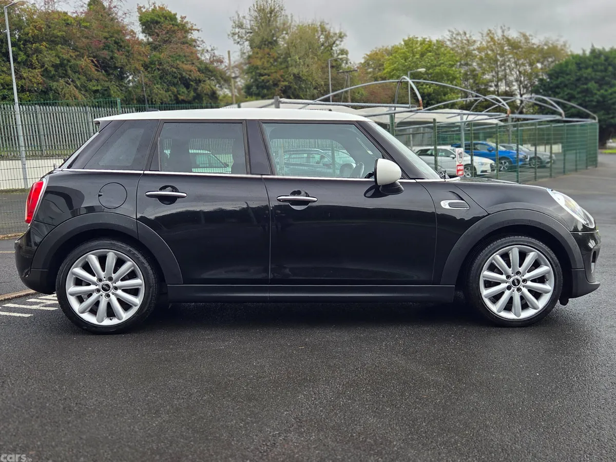 Mini Cooper Hatchback, Diesel, 2015, Black