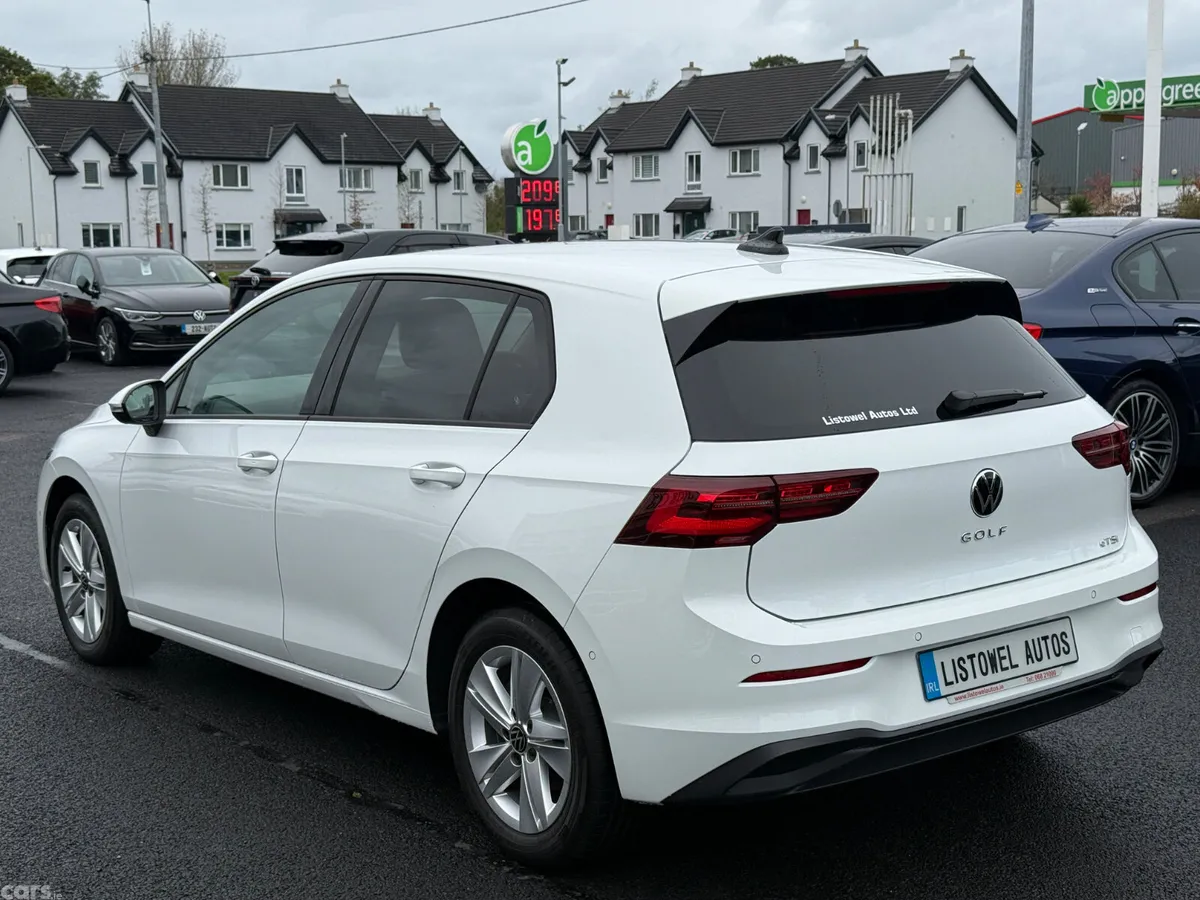 Volkswagen Golf Hatchback, Petrol, 2021, White