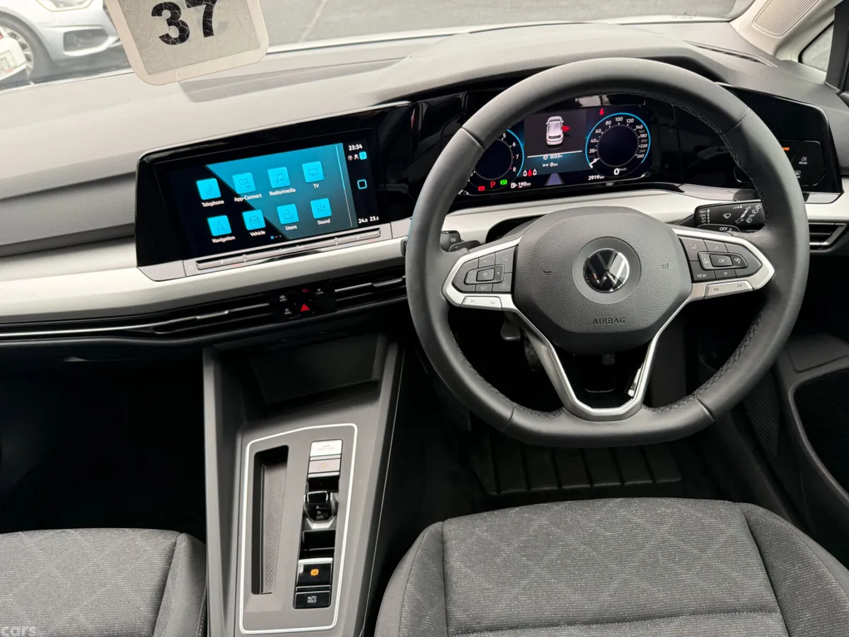 Volkswagen Golf Hatchback, Petrol, 2021, White