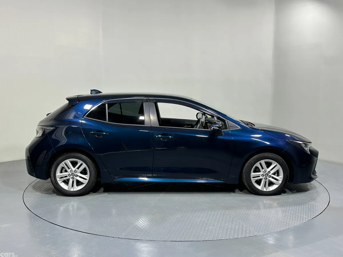 Toyota Corolla Hatchback, Petrol Hybrid, 2020, Blue