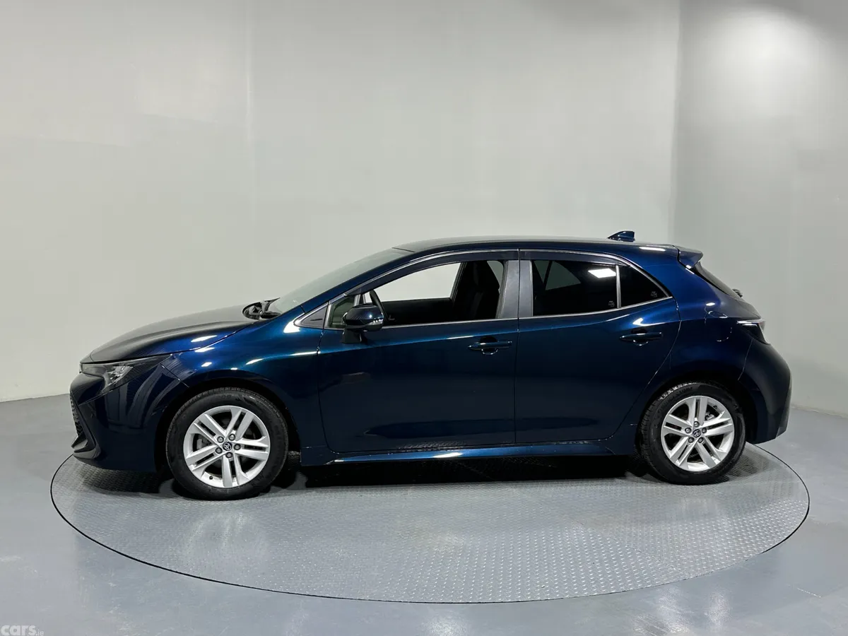 Toyota Corolla Hatchback, Petrol Hybrid, 2020, Blue