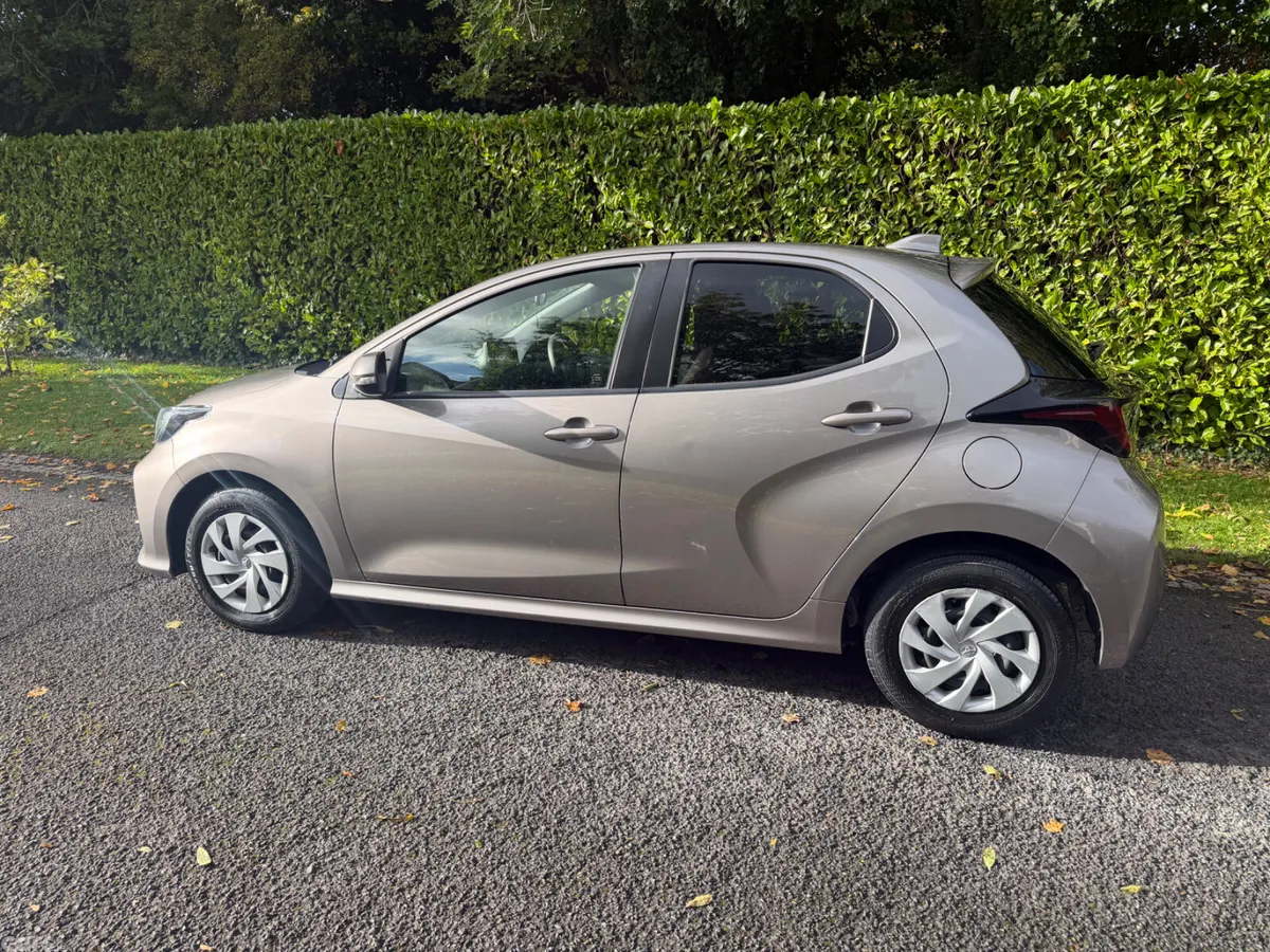 Toyota Yaris Hatchback, Petrol Hybrid, 2021, Beige