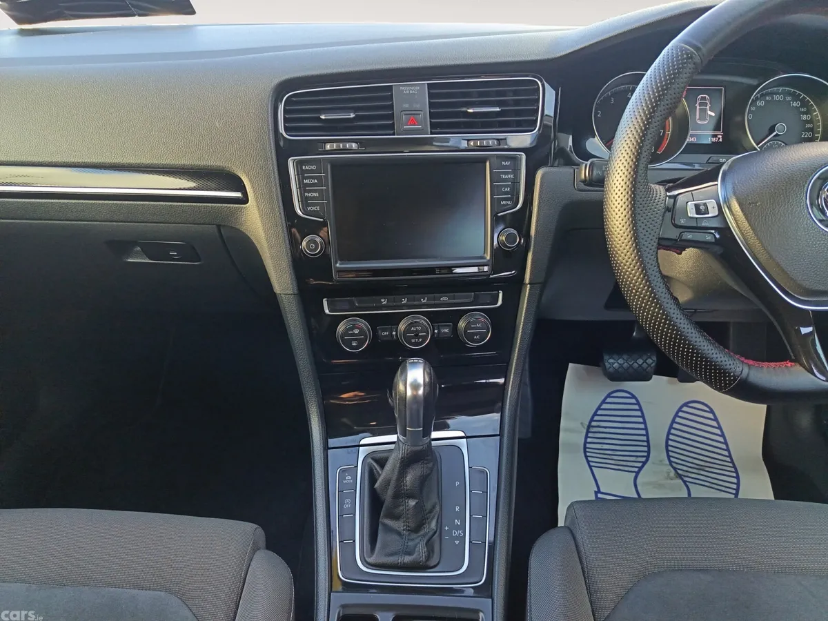 Volkswagen Golf Hatchback, Petrol, 2014, Silver