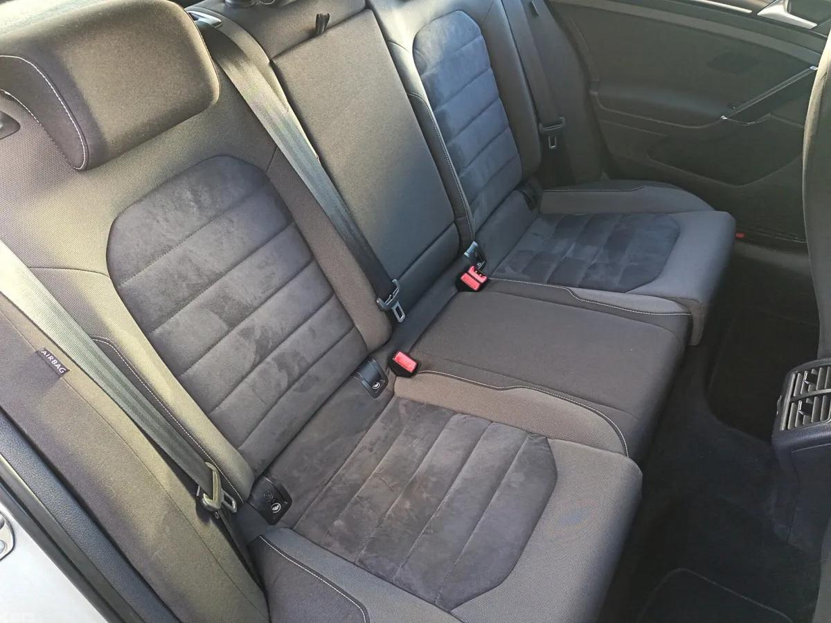 Volkswagen Golf Hatchback, Petrol, 2014, Silver