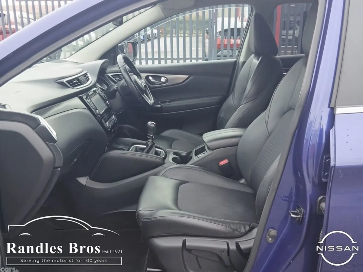 Nissan Qashqai Hatchback, Diesel, 2019, Blue