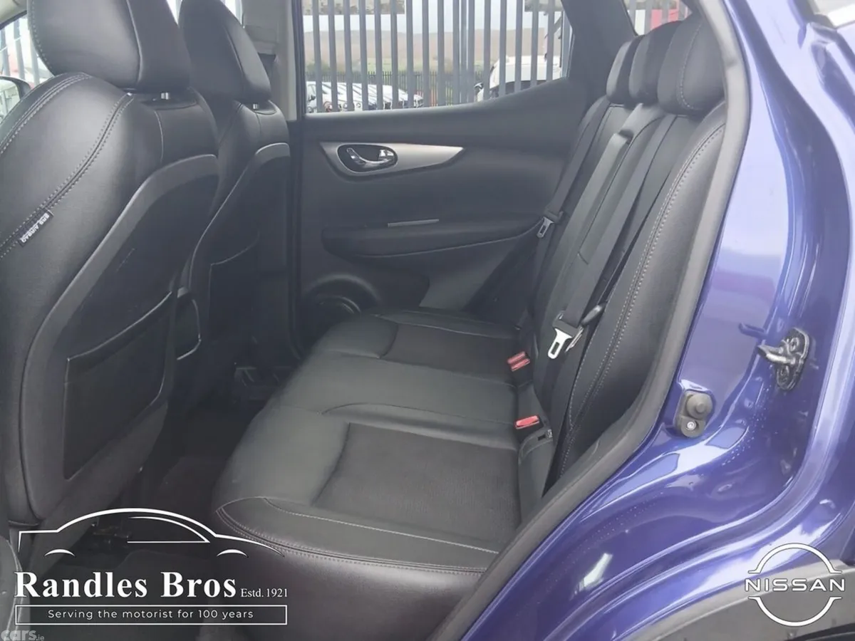 Nissan Qashqai Hatchback, Diesel, 2019, Blue