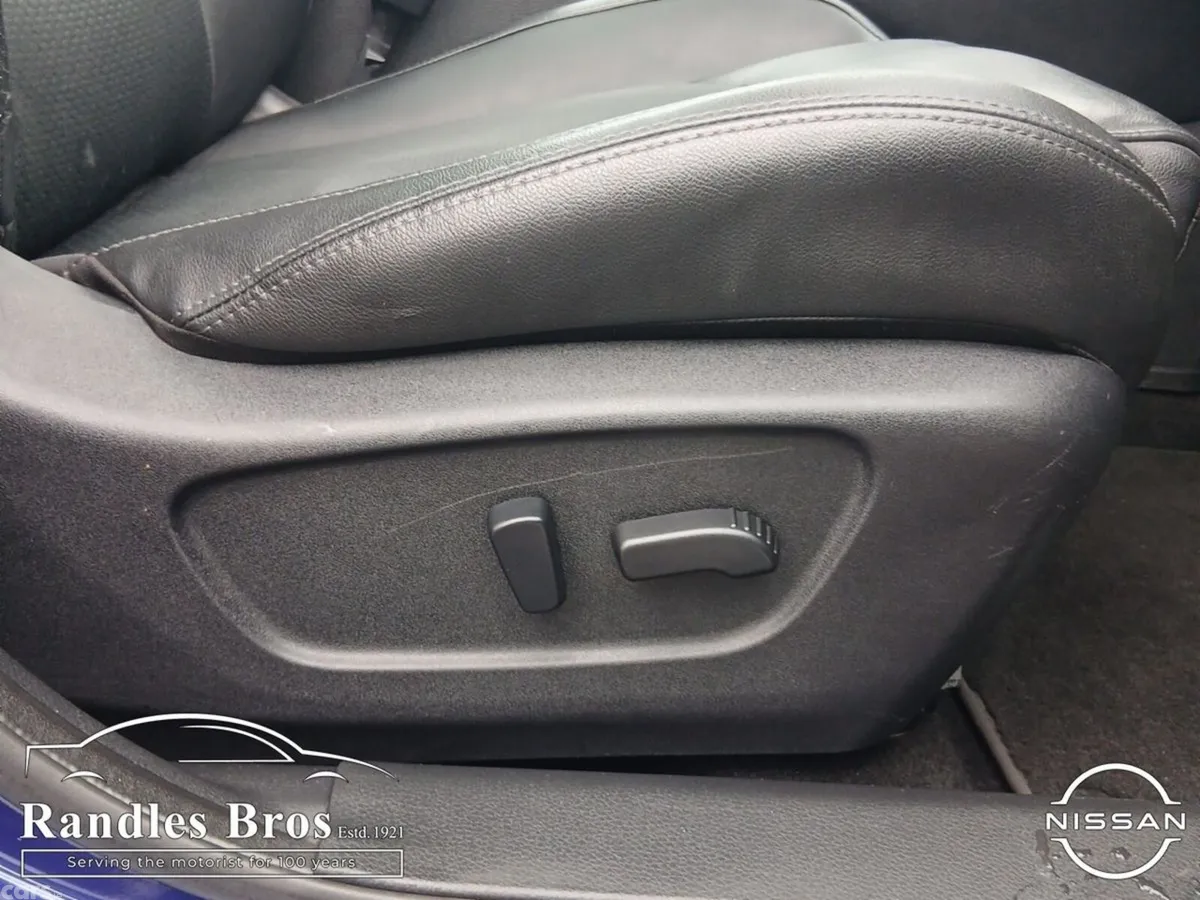 Nissan Qashqai Hatchback, Diesel, 2019, Blue