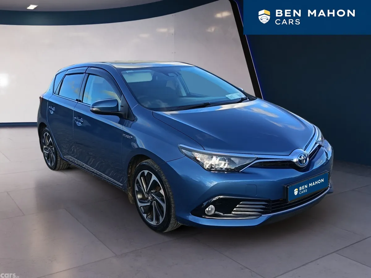Toyota Auris MPV, Petrol Hybrid, 2018, Blue