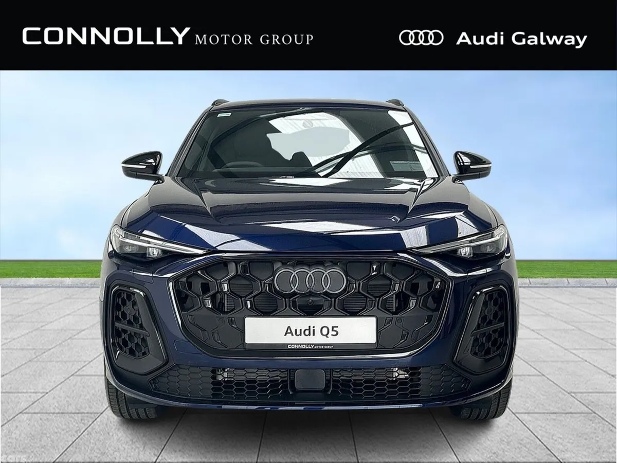 Audi Q5 SUV, Petrol Plug-in Hybrid, 2027, Blue