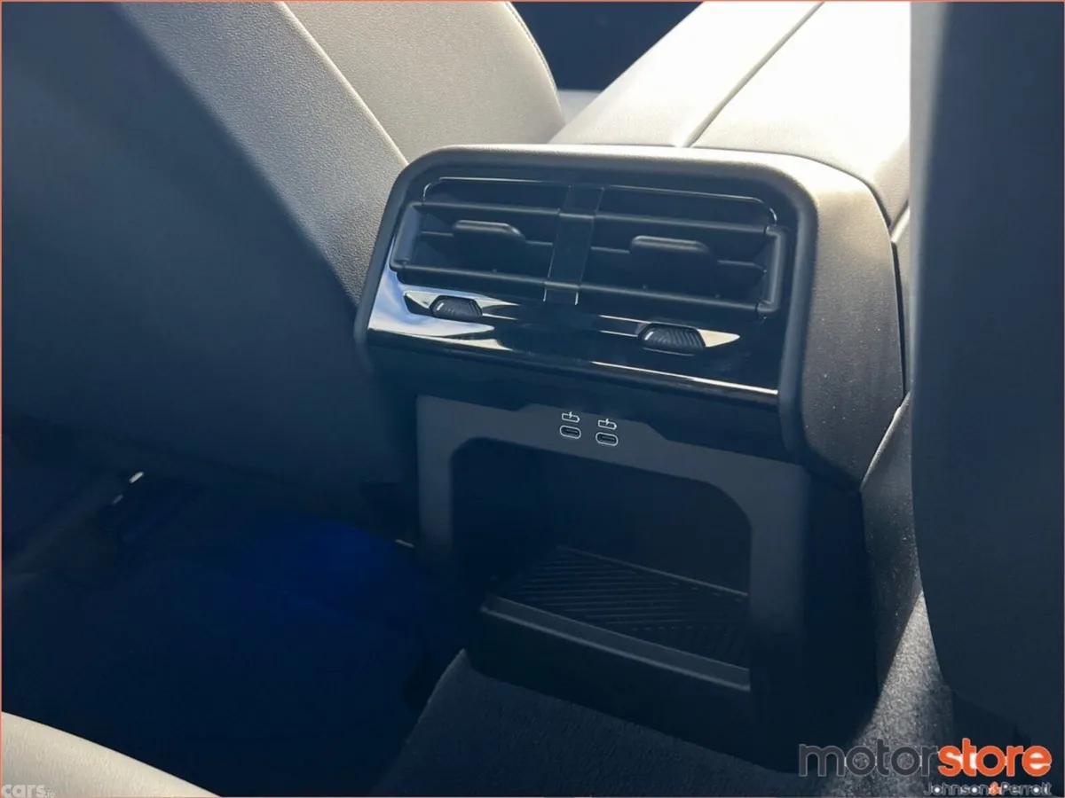 BMW 5-Series Saloon, Petrol Plug-in Hybrid, 2024, Grey