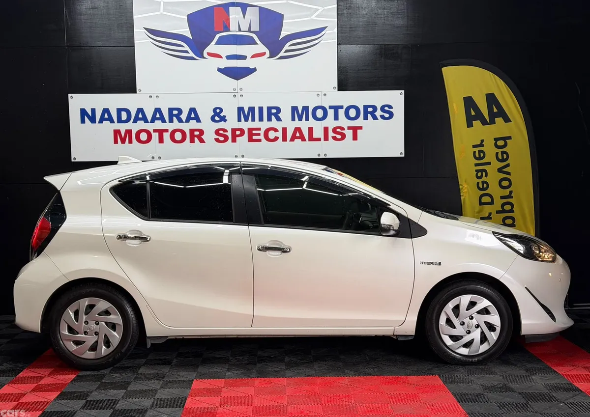 Toyota Aqua Hatchback, Petrol Hybrid, 2019, White