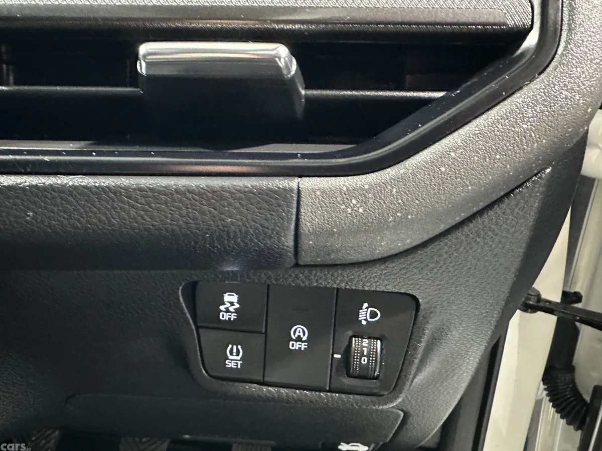 Kia Stonic Hatchback, Petrol Hybrid, 2026, White