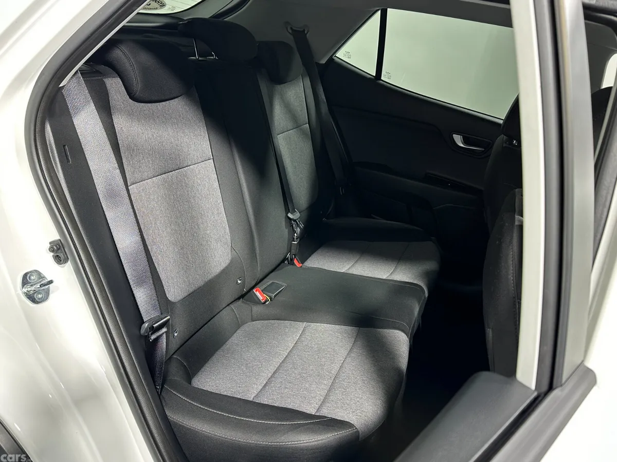 Kia Stonic Hatchback, Petrol Hybrid, 2026, White